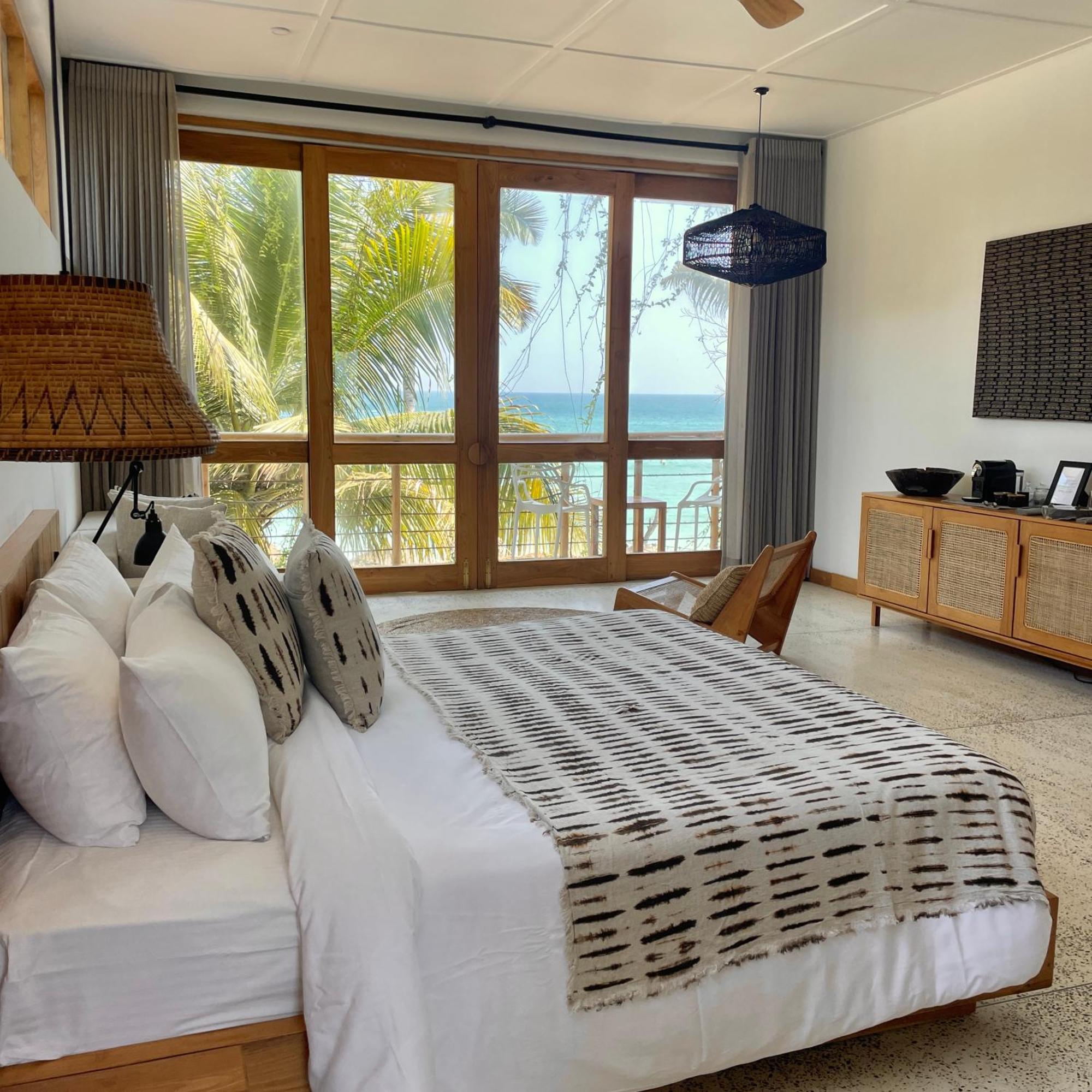 La Playa Beach Club Диквелла Экстерьер фото