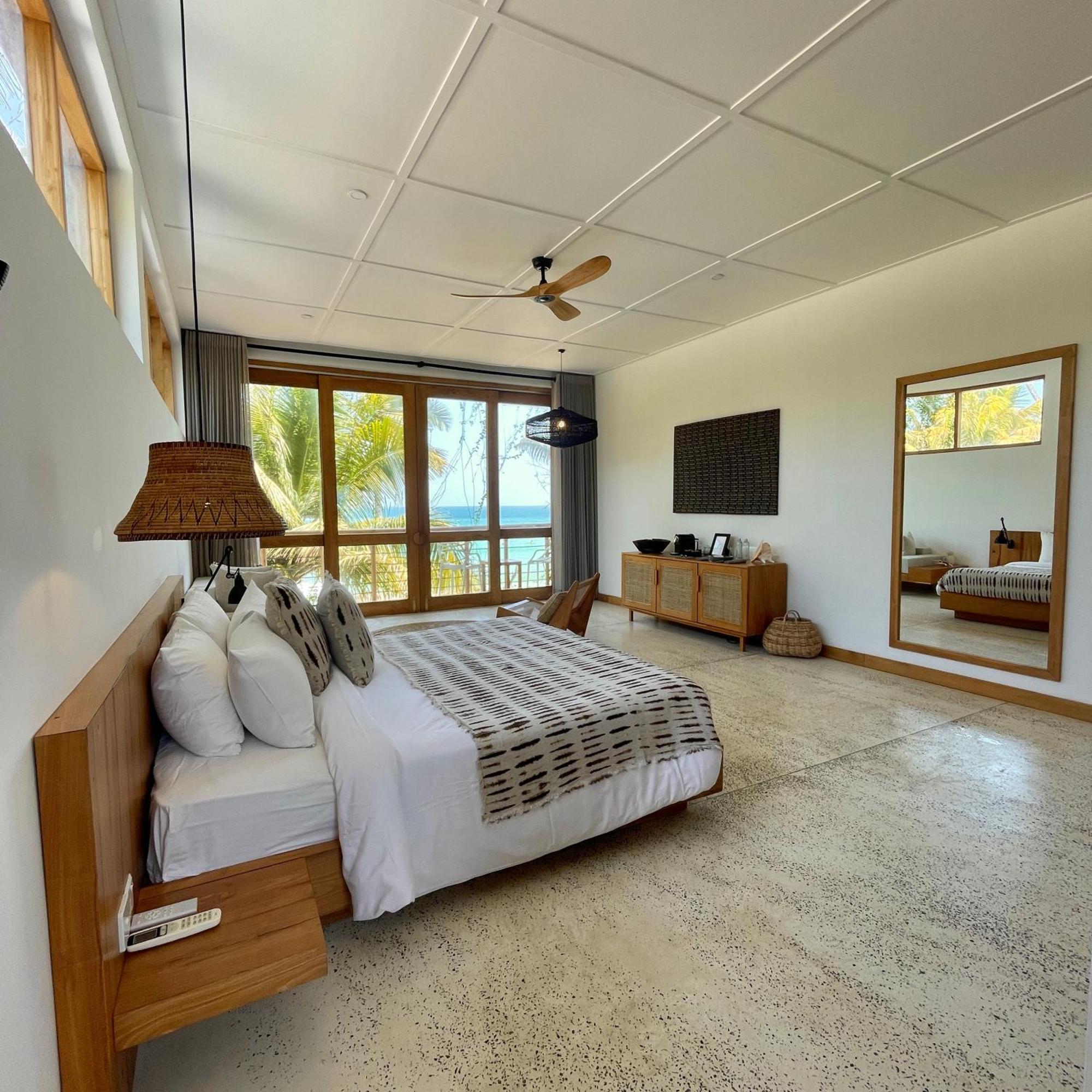 La Playa Beach Club Диквелла Экстерьер фото